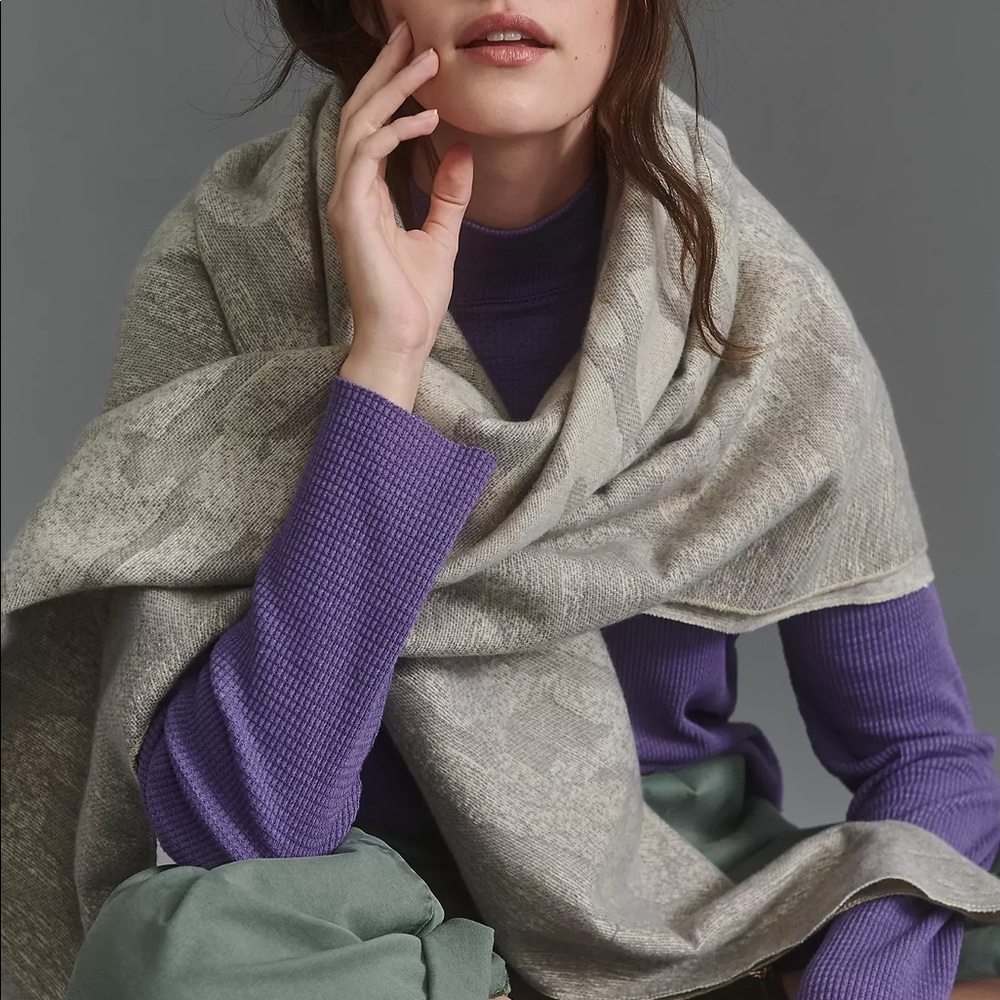 Anthropologie CLARA COSY SQUARE SCARF